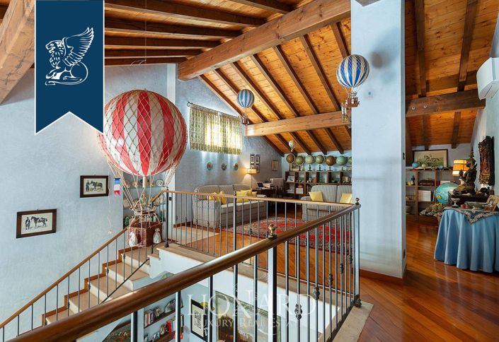 Image No.39-10 Bed Villa for sale