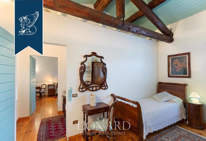 Image No.53-10 Bed Villa for sale