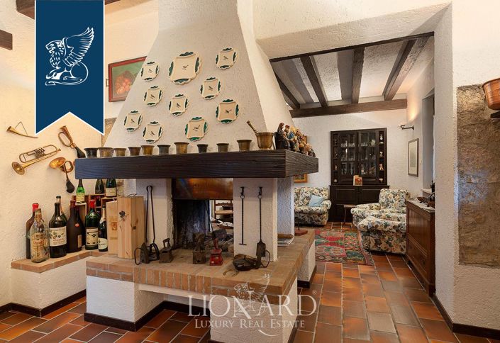 Image No.57-10 Bed Villa for sale