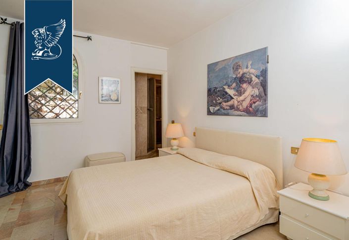 Image No.32-4 Bed Villa for sale