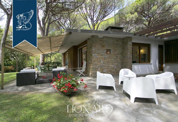 Image No.12-5 Bed Villa for sale