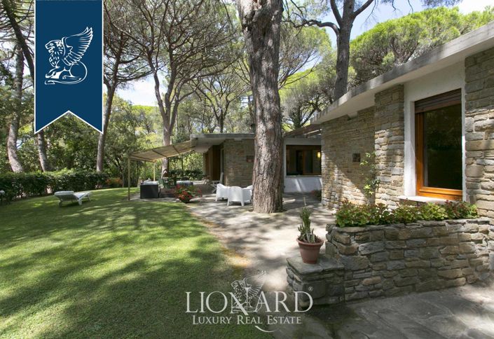 Image No.13-5 Bed Villa for sale