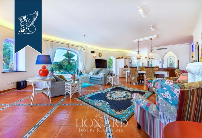 Image No.19-4 Bed Villa for sale