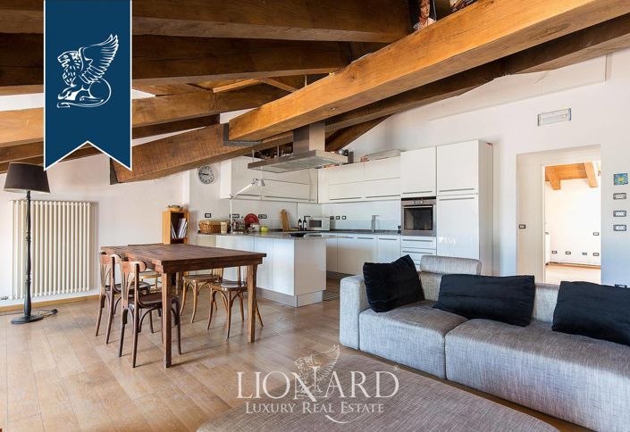 Image No.24-16 Bed Villa for sale