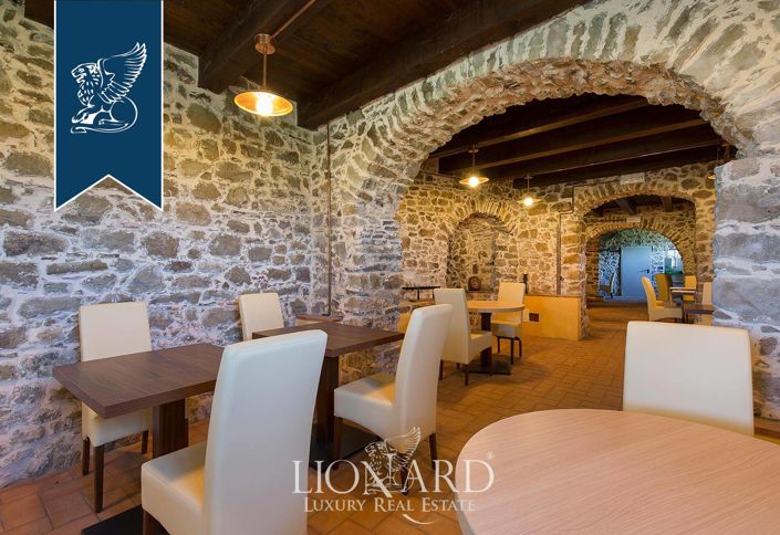 Image No.26-16 Bed Villa for sale