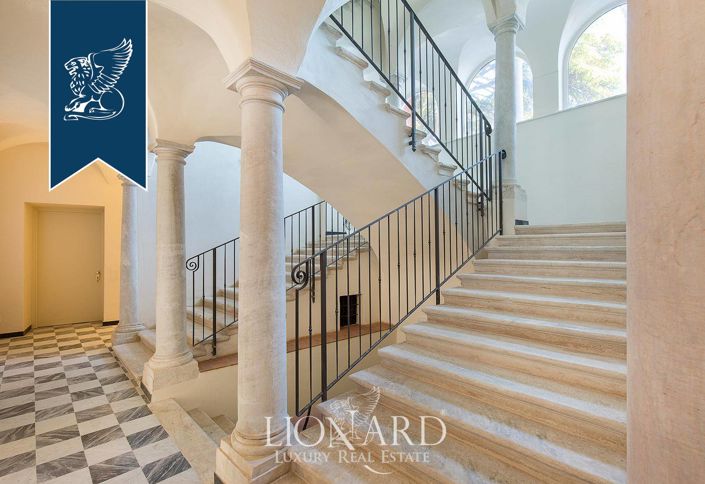 Image No.28-16 Bed Villa for sale