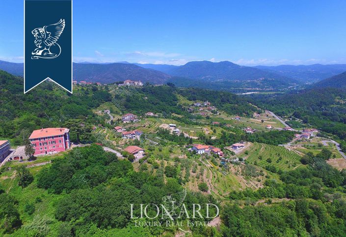 Image No.33-16 Bed Villa for sale