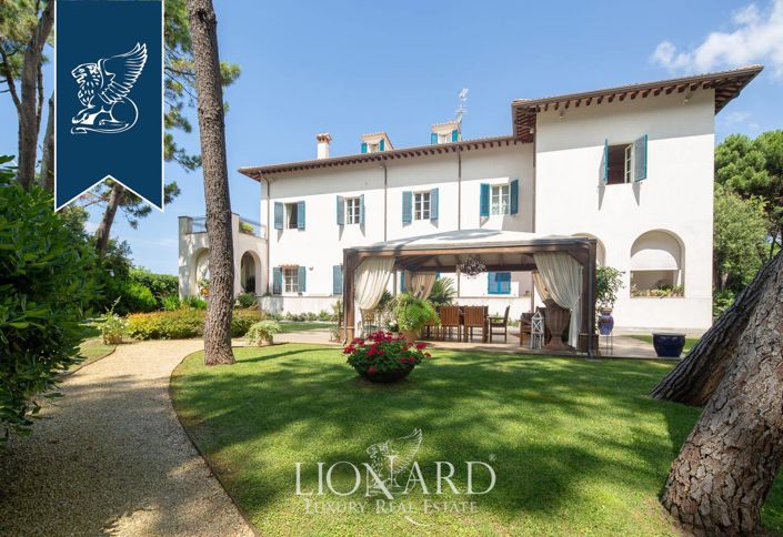 Image No.2-10 Bed Villa for sale