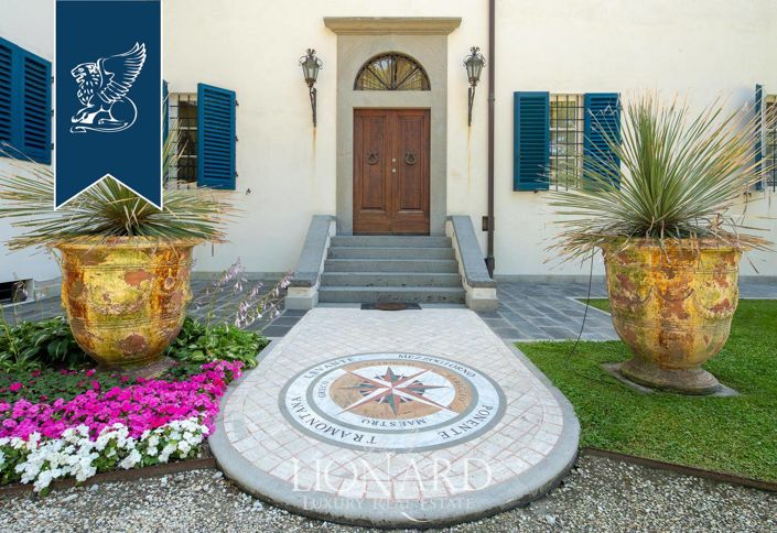 Image No.28-10 Bed Villa for sale