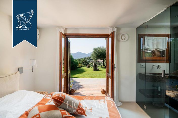 Image No.10-5 Bed Villa for sale