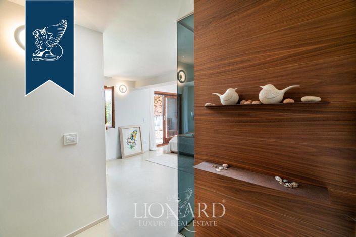 Image No.14-5 Bed Villa for sale