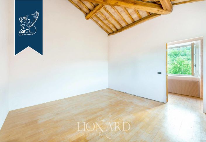 Image No.34-5 Bed Villa for sale