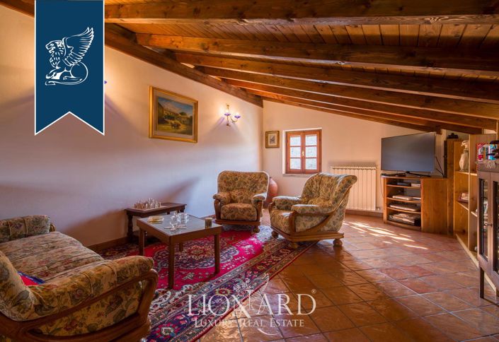 Image No.19-9 Bed Villa for sale