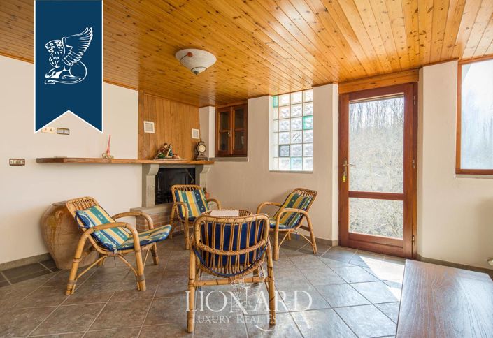 Image No.40-9 Bed Villa for sale