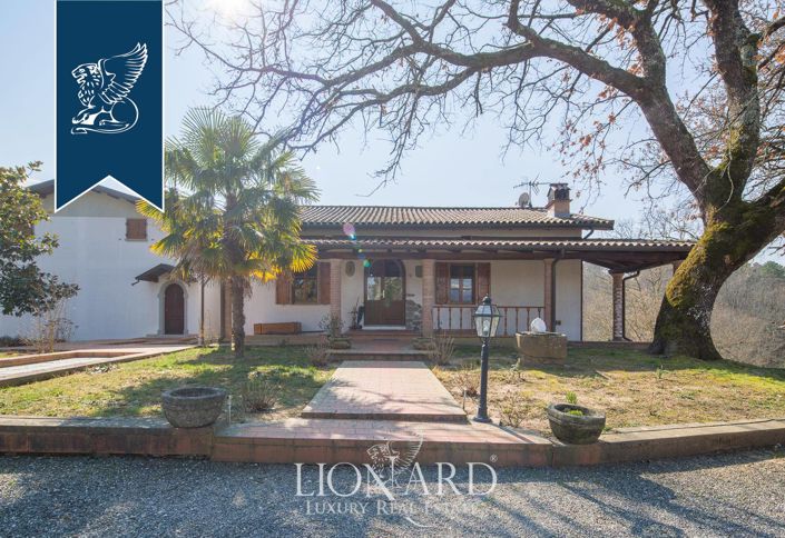 Image No.6-9 Bed Villa for sale