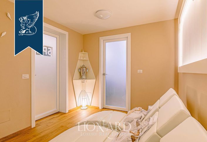 Image No.19-Villa de 6 chambres à vendre à San Vincenzo