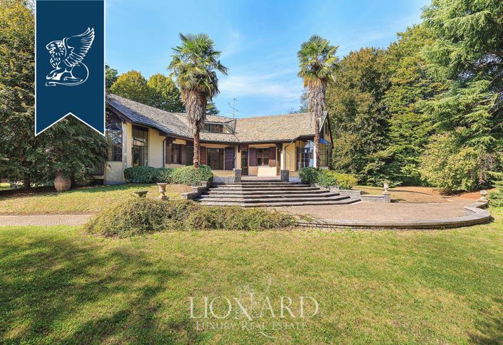 Image No.4-7 Bed Villa for sale