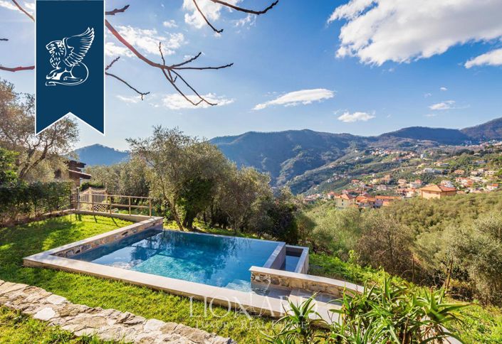 Image No.23-6 Bed Property for sale