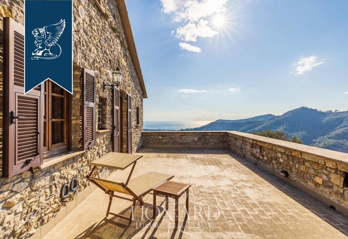 Image No.31-6 Bed Property for sale