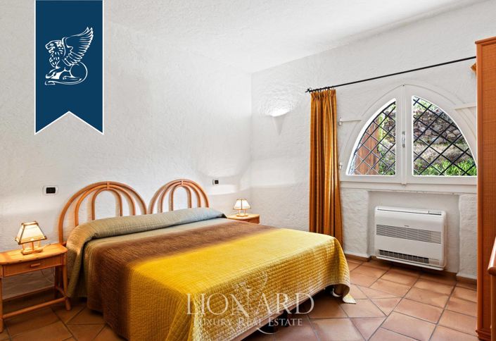 Image No.20-5 Bed Villa for sale