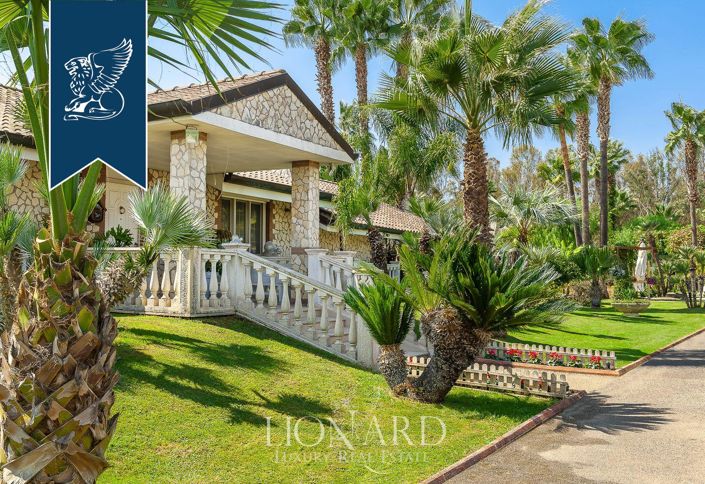 Image No.26-10 Bed Villa for sale