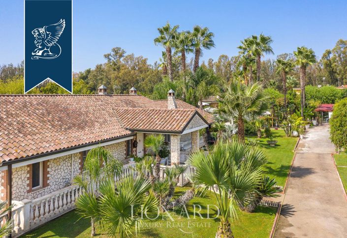 Image No.3-10 Bed Villa for sale