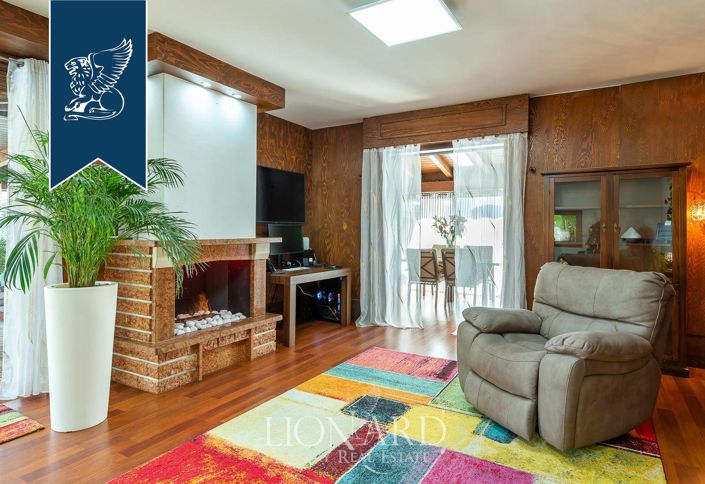 Image No.41-10 Bed Villa for sale