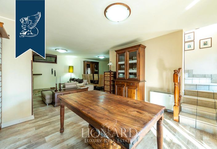 Image No.59-10 Bed Villa for sale