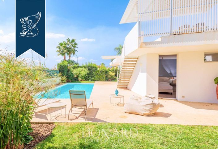 Image No.5-10 Bed Villa for sale