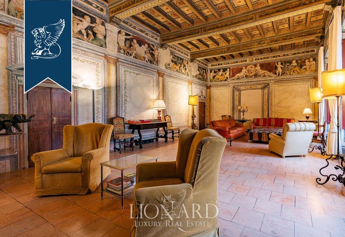 Image No.3-8 Bed Villa for sale