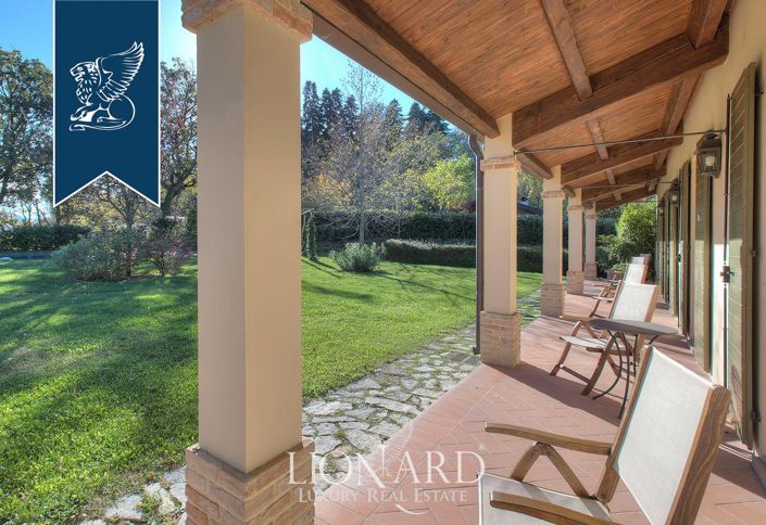 Image No.12-10 Bed Villa for sale