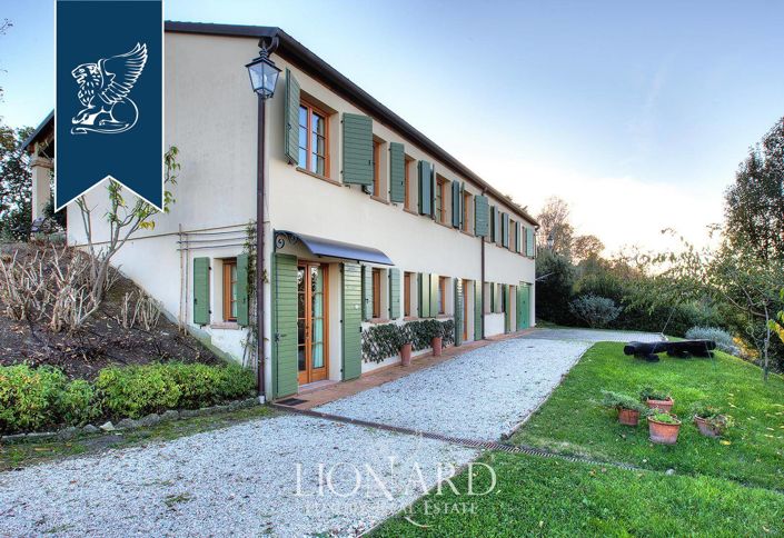 Image No.15-10 Bed Villa for sale