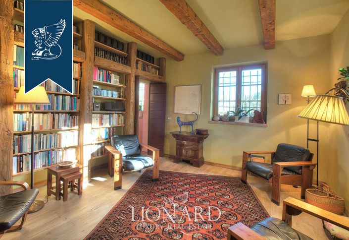 Image No.22-10 Bed Villa for sale