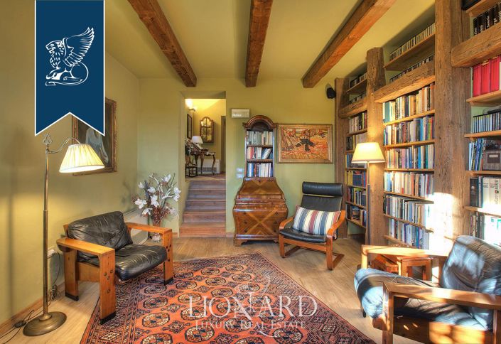 Image No.23-10 Bed Villa for sale