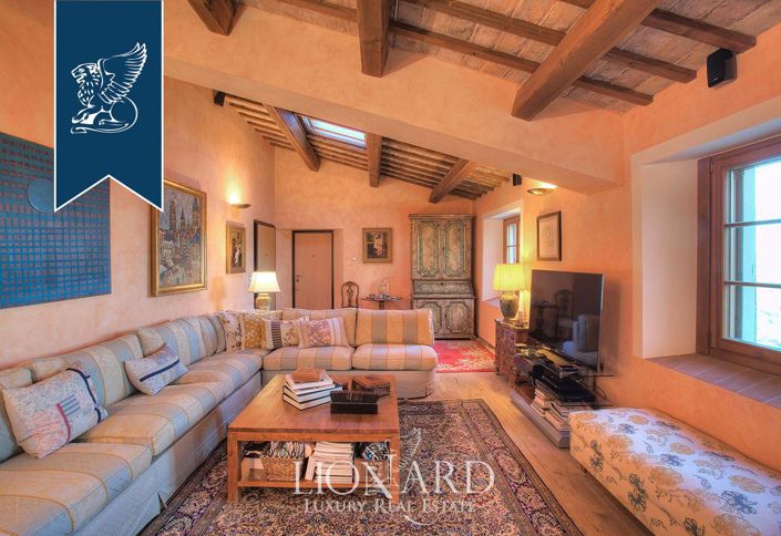 Image No.32-10 Bed Villa for sale