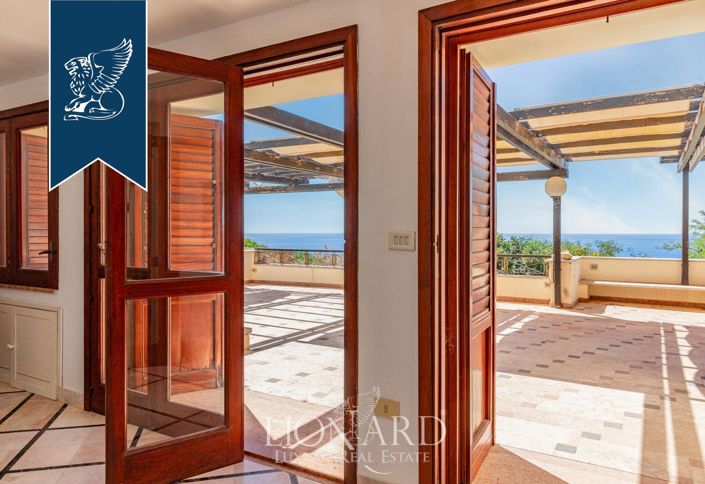 Image No.18-6 Bed Villa for sale