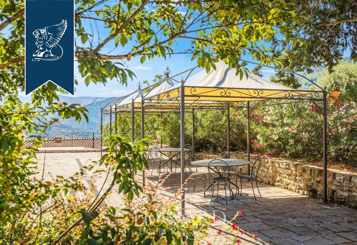 Image No.11-Ferme de 12 chambres à vendre à Dicomano