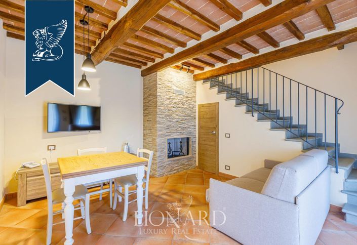 Image No.15-Ferme de 12 chambres à vendre à Dicomano