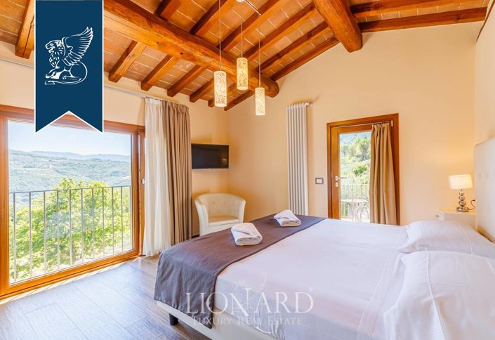 Image No.19-Ferme de 12 chambres à vendre à Dicomano