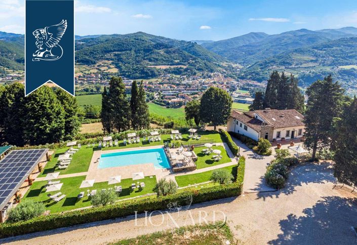 Image No.2-Ferme de 12 chambres à vendre à Dicomano