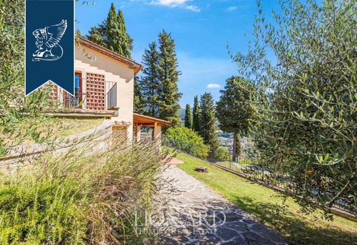 Image No.5-Ferme de 12 chambres à vendre à Dicomano