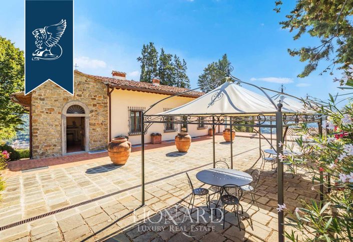 Image No.6-Ferme de 12 chambres à vendre à Dicomano