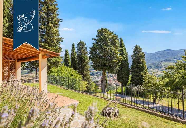 Image No.7-Ferme de 12 chambres à vendre à Dicomano