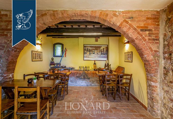 Image No.29-Ferme de 7 chambres à vendre à Siena