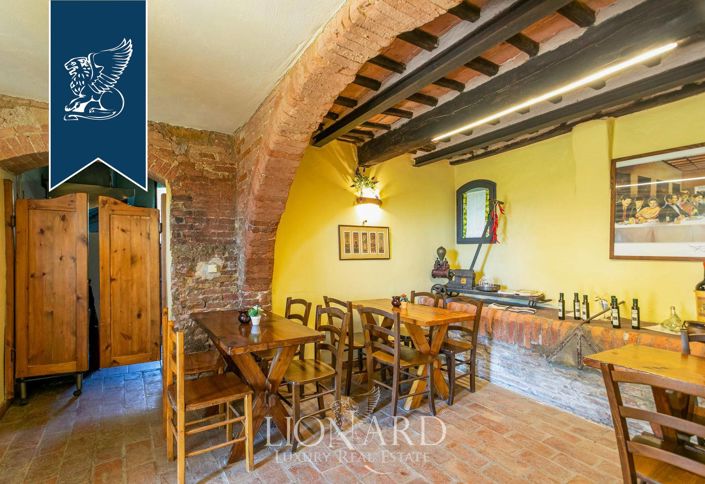 Image No.31-Ferme de 7 chambres à vendre à Siena