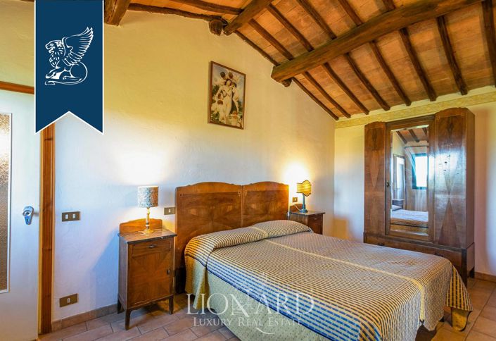 Image No.41-Ferme de 7 chambres à vendre à Siena