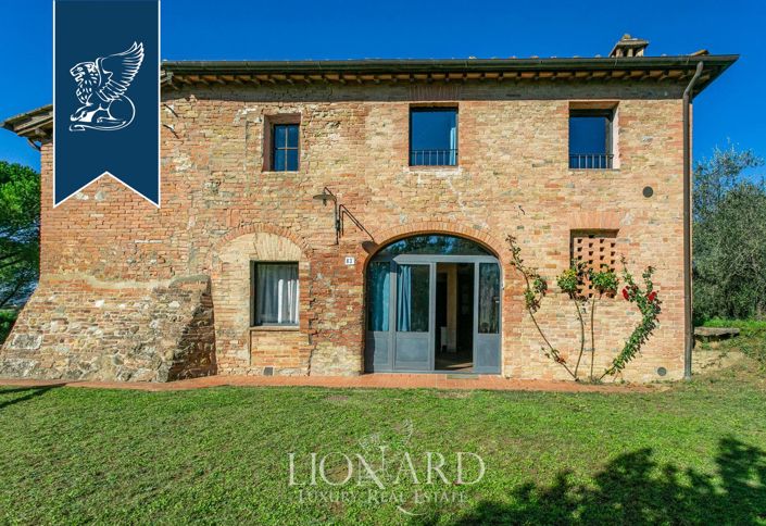 Image No.8-Ferme de 7 chambres à vendre à Siena