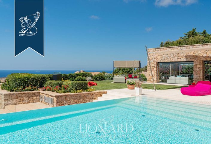 Image No.20-14 Bed Villa for sale