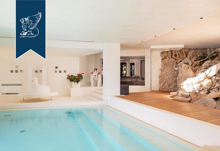 Image No.26-14 Bed Villa for sale