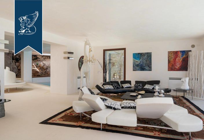 Image No.28-14 Bed Villa for sale